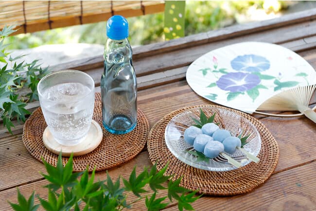 7月1日発売の京都駅限定「串わらび ラムネ」